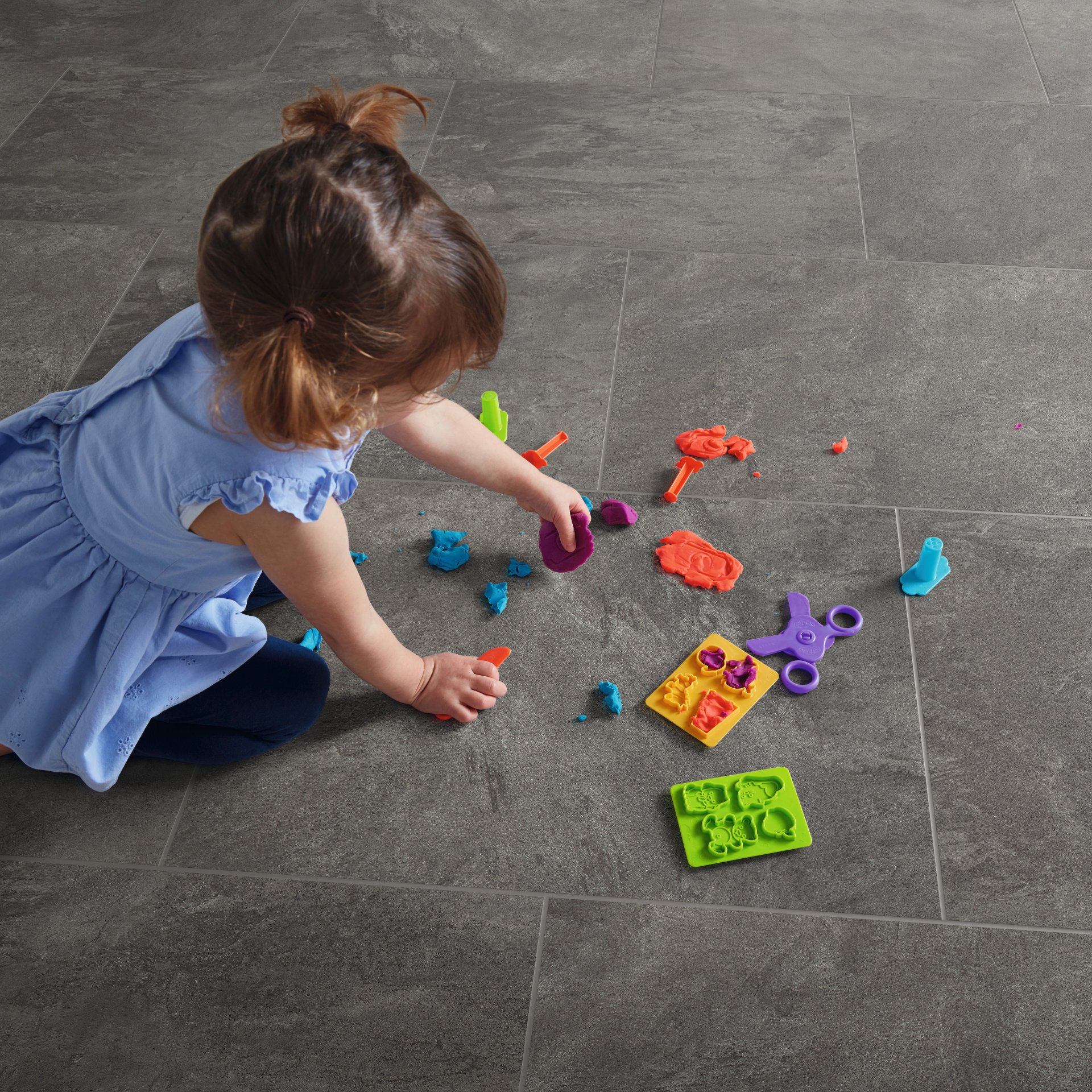 Karndean Korlok Stone: Australian Slate Volcanic Slate Waterproof Luxury Vinyl Plank RKT3001-G Room Scene