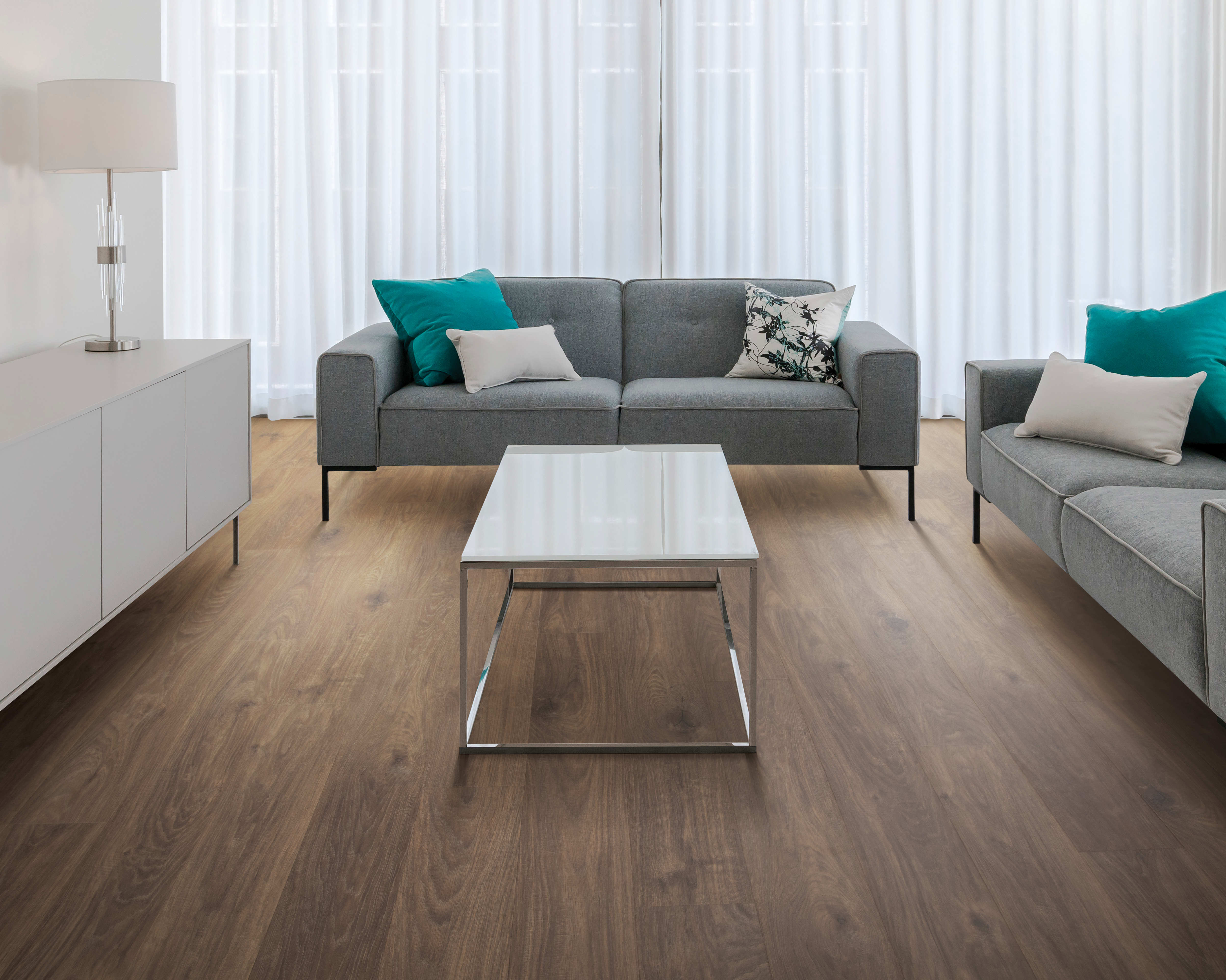 Mohawk Revwood Plus: Casita Terrace Rustic Forest Oak 8mm Waterproof Laminate CDL43-05 Room Scene