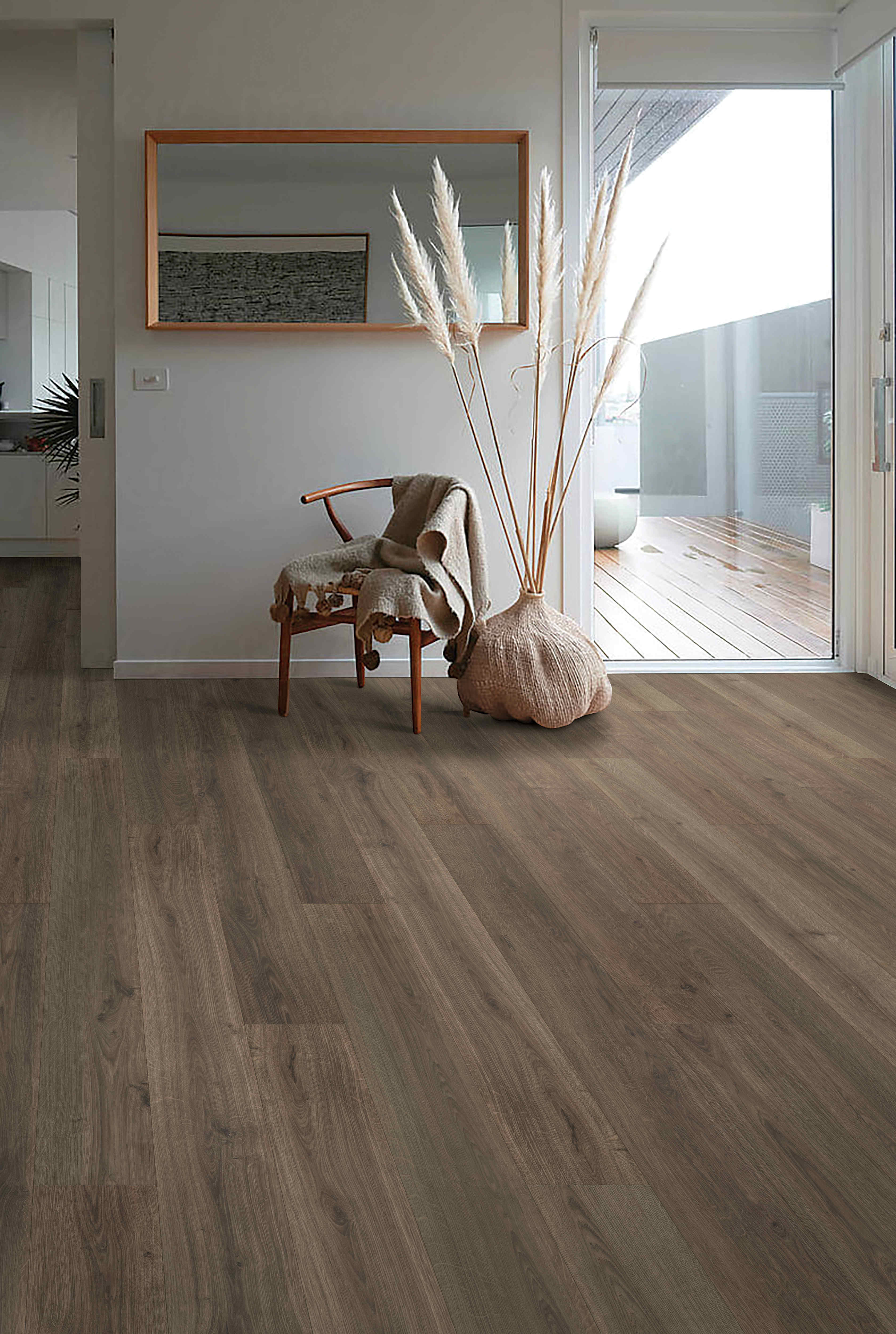 Mohawk Revwood Premier: Palm City Balboa Oak 12mm Waterproof Laminate CDL41-04 Room Scene