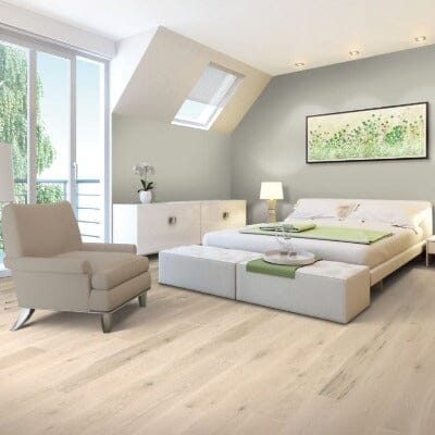 Mohawk Coastal Couture Plus: White Cap Oak 1/2" x 7" Engineered Hardwood WEK08 30  Room Scene