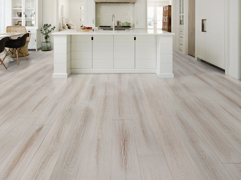 Anderson Tuftex Hardwood Coast to Coast: Waterfront 1/2" x 7" Engineered Hardwood AA844-11082 Room Scene