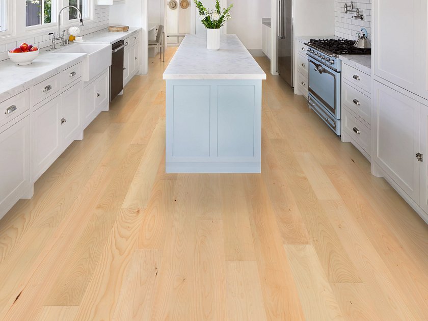Shaw Natural Classics Hard Maple: Natural 9/16" x 7" Engineered Hardwood SW766-01148 Room Scene