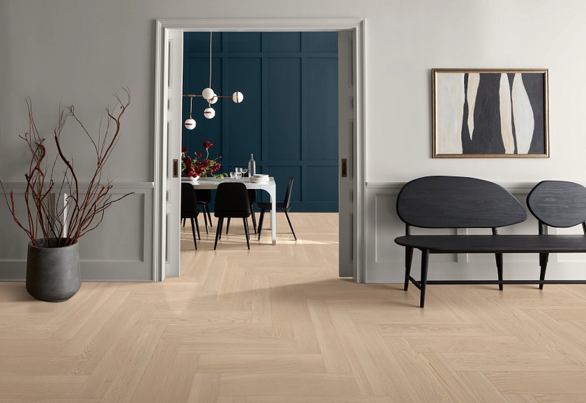 Anderson Tuftex Hardwood European Ash Herringbone: Bistro 5/8" x 5" Engineered Hardwood AA846 11090 Room Scene