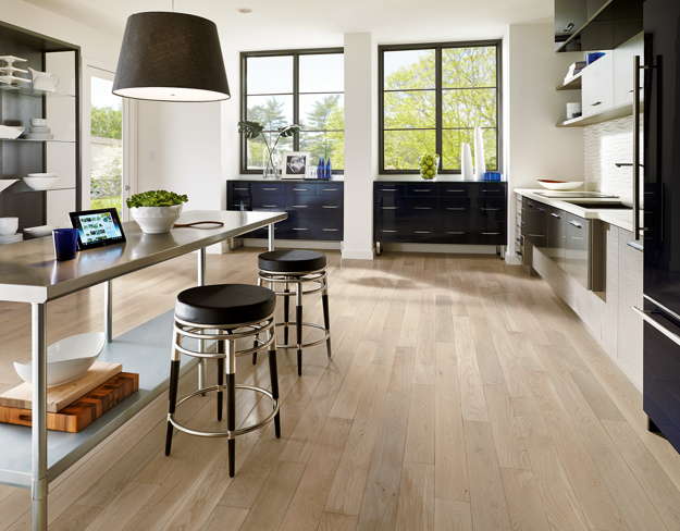 Armstrong Prime Harvest Elite Oak Engineered: Mystic Taupe 9/16" x 7 1/2" Engineered Oak Hardwood EKPH75L01W Room Scene
