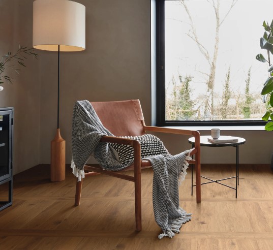 Karndean Art Select Rigid: Natural Oak Luxury Vinyl Plank AKP-RL48 Room Scene