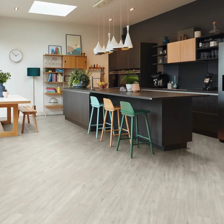 Karndean Loose Lay: Bridgeport Floating Luxury Vinyl Plank LLP157 Room Scene