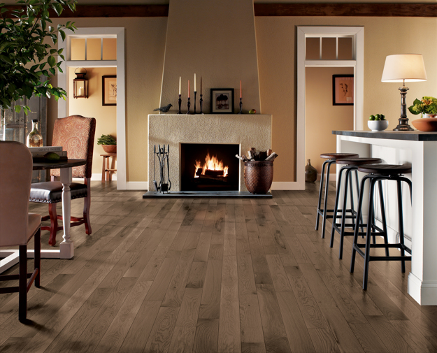 Bruce Dundee Plank Oak: Equestrian Woods 3/4" x 4" Solid Oak Hardwood CB4225LG Room Scene