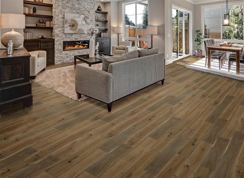 Paramount Flooring Smokehouse: Bradford 1/2" x 7.5" Engineered Oak Hardwood E385 Room Scene