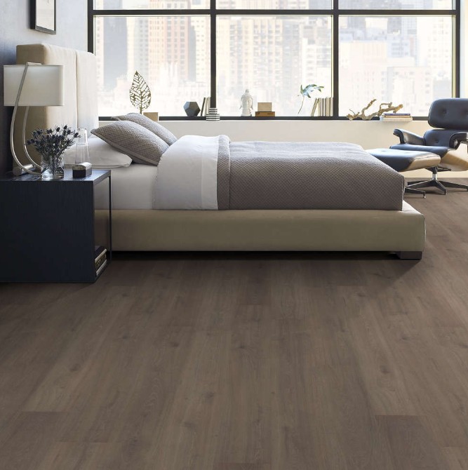 Shaw Oak Crest: Northwood Gray 12mm Laminate SL120 5064 Room Scene