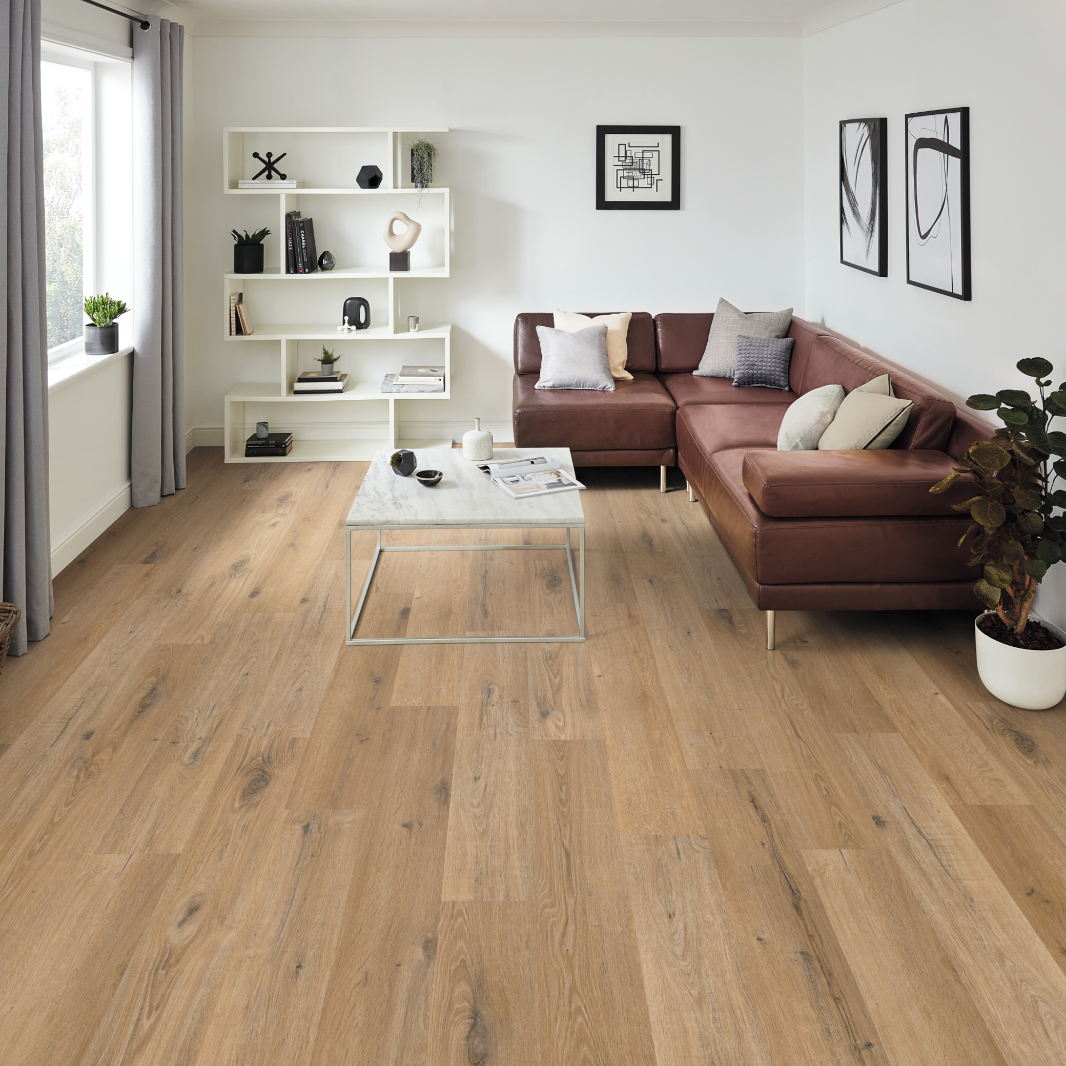 Karndean Knight Plank Rigid Core: Natural Character Oak Luxury Vinyl Plank SCB-KP145-6 Room Scene