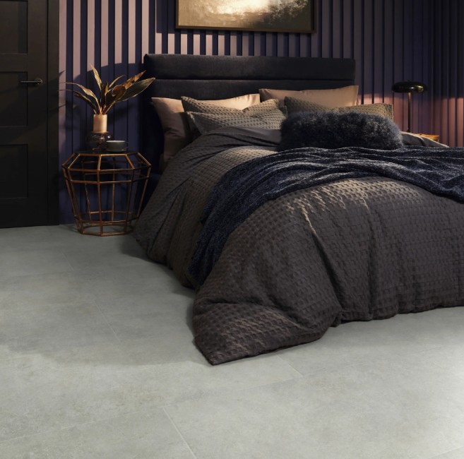 Karndean Art Select Glue Down: Pavimento Bianco Luxury Vinyl Tile LM42 Room Scene