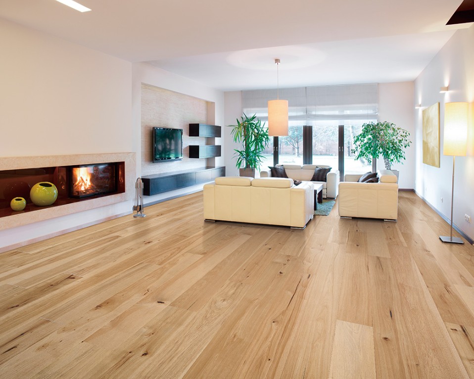 Paramount Flooring Silver Bell: Fenland 7/16" x 7 1/2" Engineered Hickory Hardwood E531 Room Scene