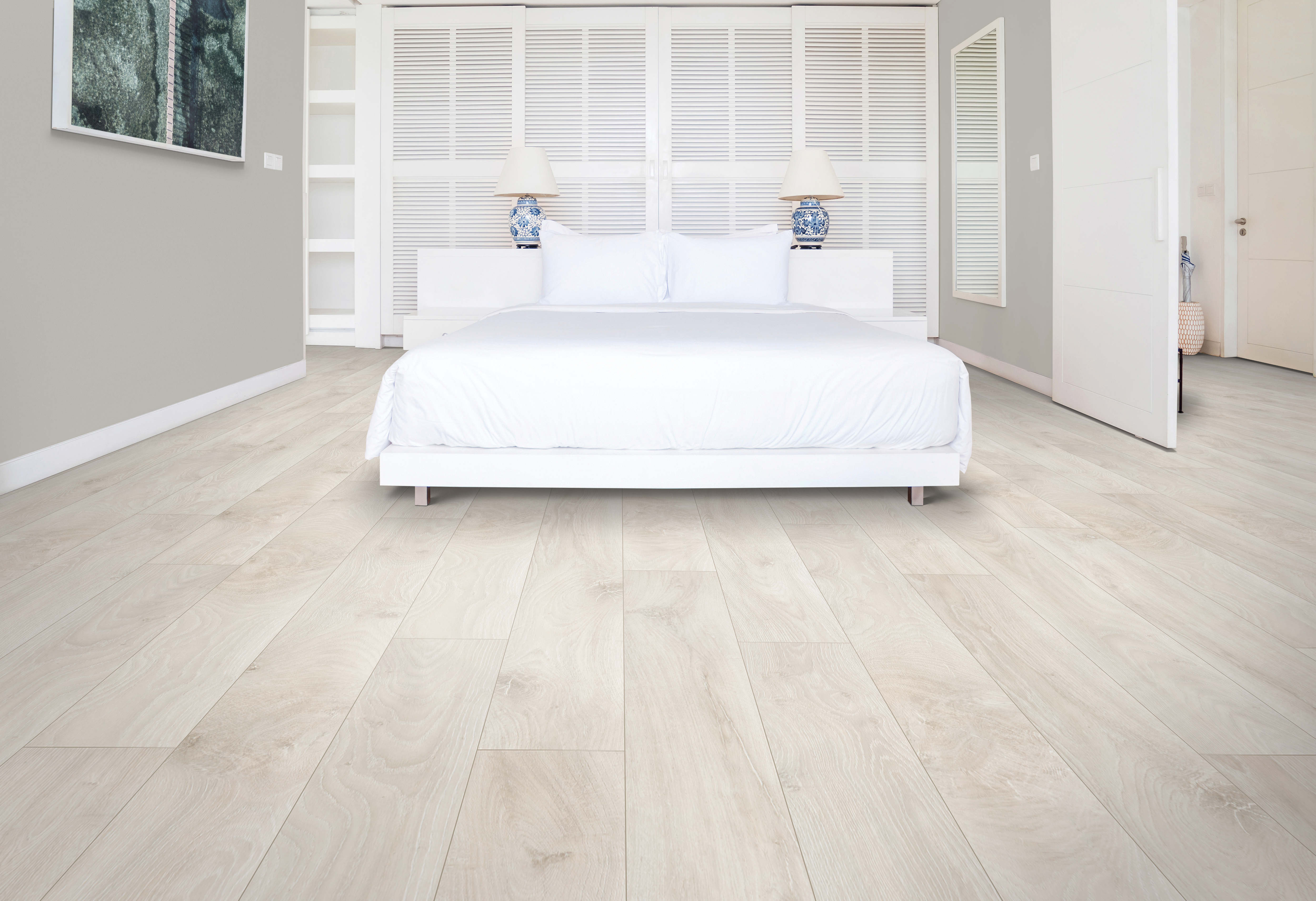 Mohawk Revwood Plus: Cypresta Heirloom Oak Waterproof Laminate CDL86-01 Room Scene