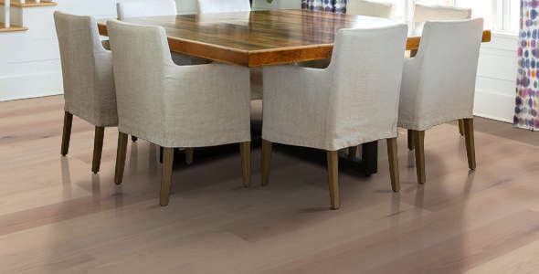 Shaw Landmark Sliced Oak: Gateway 1/2" x 9 1/4" Engineered Hardwood SW747 1122 Room Scene