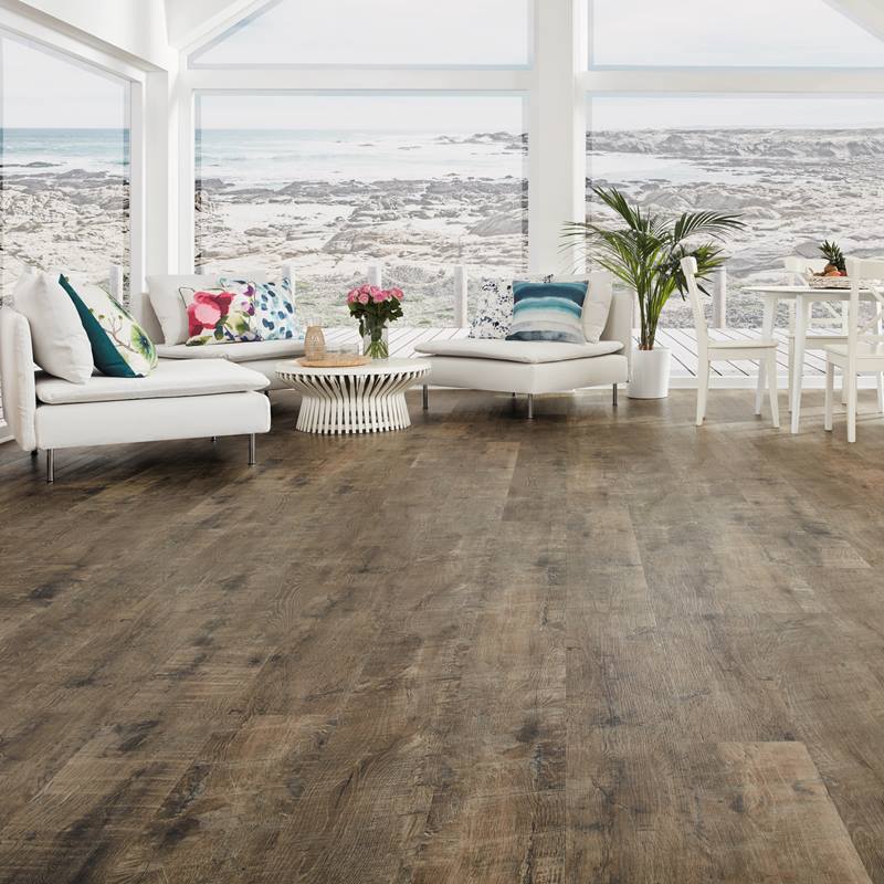 Karndean Korlok Select: Reclaimed French Oak Luxury Vinyl Plank RKP8109 Room Scene