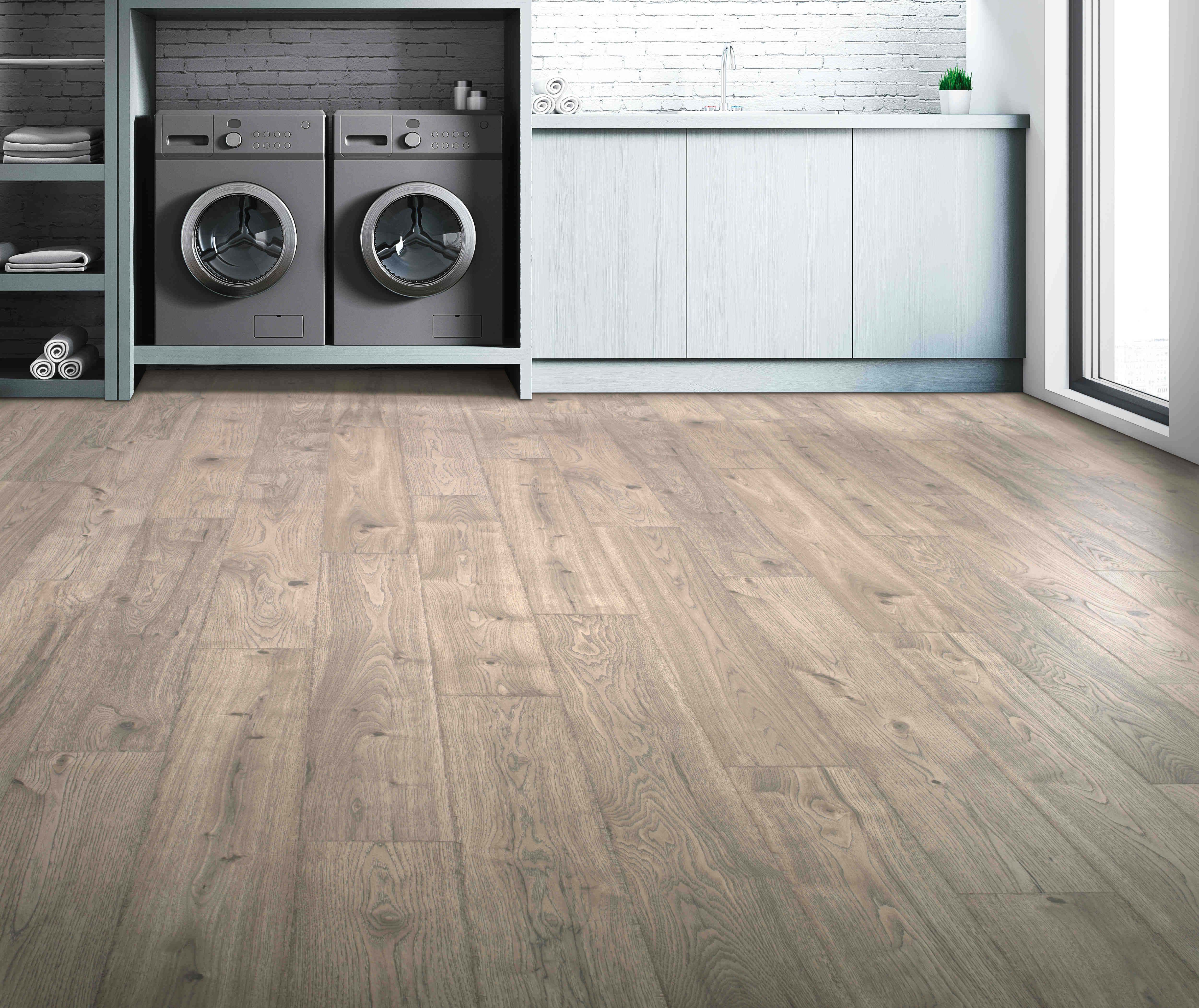 Mohawk Revwood Plus: Elderwood Asher Gray Oak 12mm Waterproof Laminate CDL80-03 Room Scene
