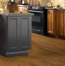 Shaw Epic Plus Sequoia: Woodlake 3/8" x 5" Engineered Hardwood SW539 879 Room Scene