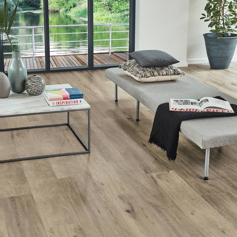 Karndean Korlok Select: Baltic Washed Oak Luxury Vinyl Plank RKP8101 Room Scene