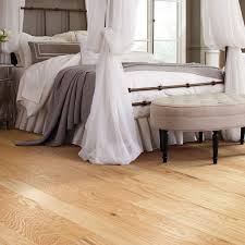 Shaw Epic Plus Albright Oak: Rustic Natural 3/8" x 5" Engineered Hardwood SW582 135 Room Scene