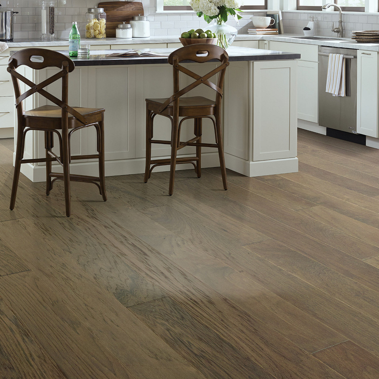 Shaw High Plains: Jute 3/8" x 6 3/8" Engineered Hardwood SW712 2052 Room Scene
