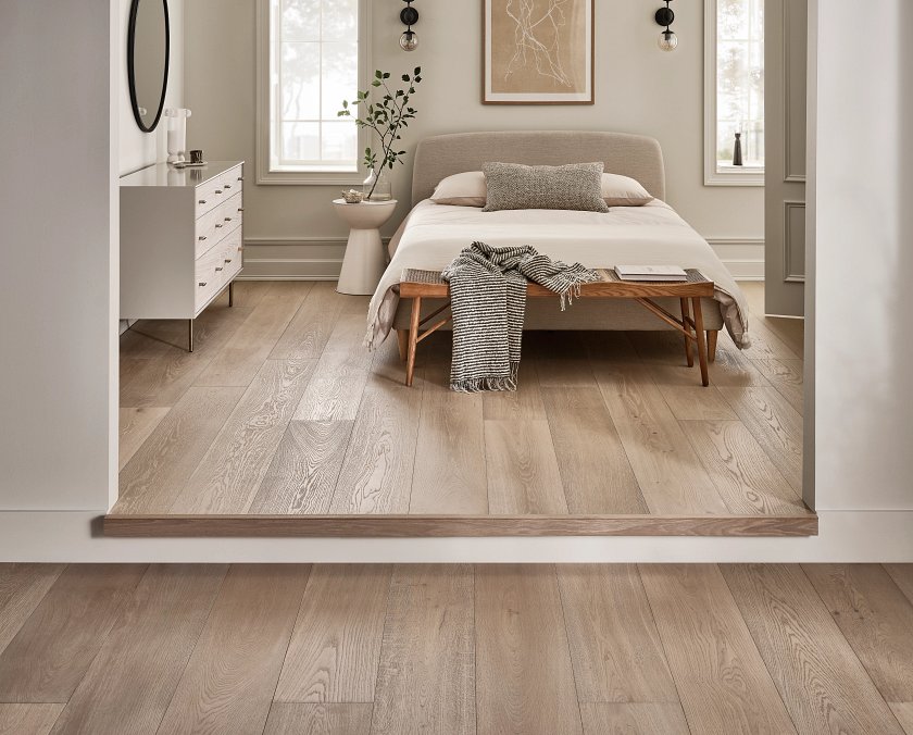 Anderson Tuftex Hardwood Grand Estate: Sutton Court 3/4" x 10-1/4" Engineered White Oak Hardwood AA829-15032 Room Scene