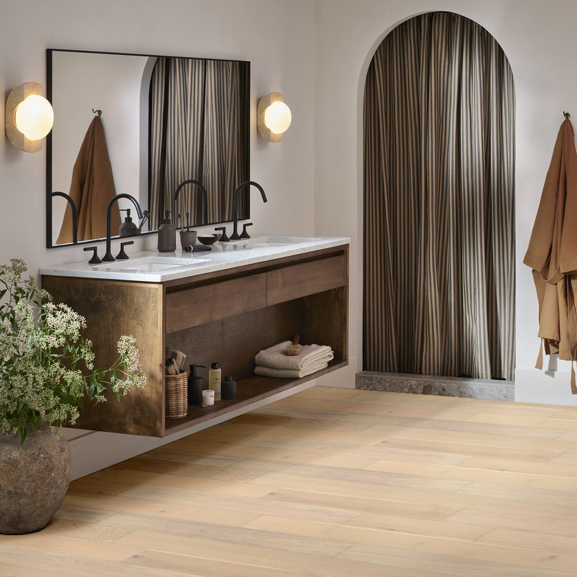 Anderson Tuftex Hardwood Noble Hall: Regal 1/2" x 7" Engineered Hardwood AA816-11069 Room Scene