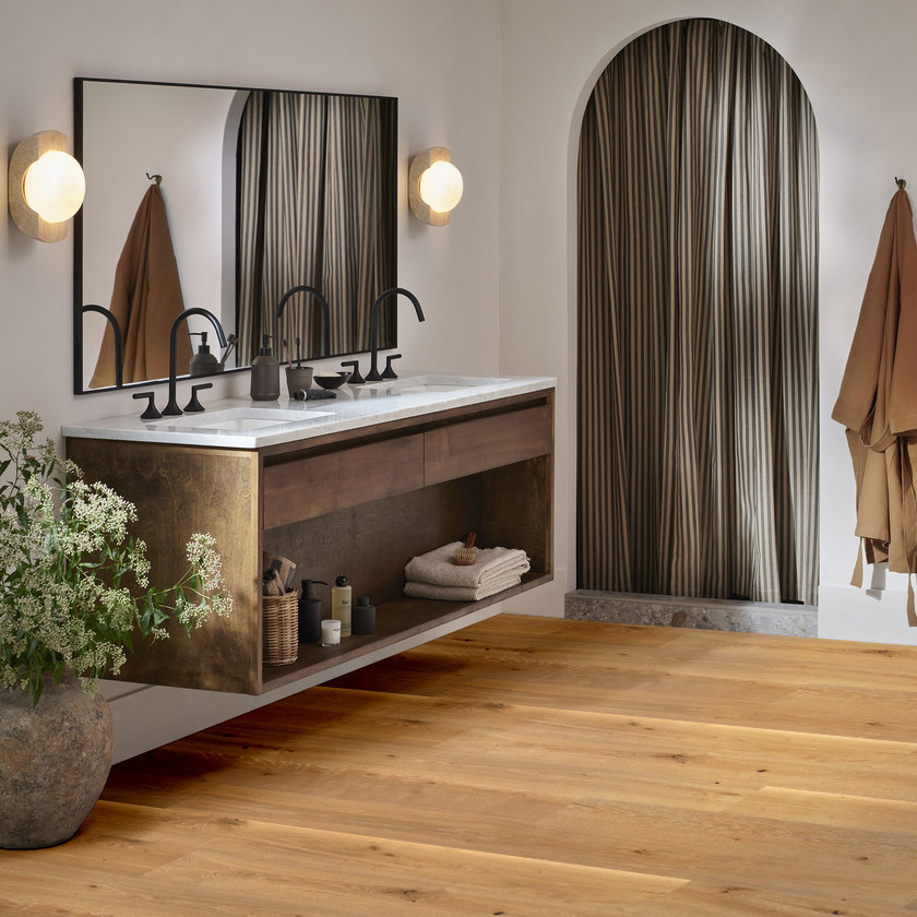 Anderson Tuftex Hardwood Grand Estate: Eaton Manor 3/4" x 10-1/4" Engineered White Oak Hardwood AA829-11062 Room Scene