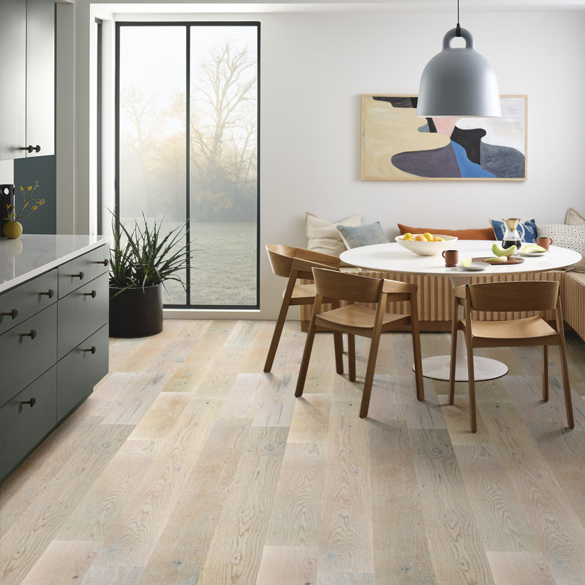 Anderson Tuftex Hardwood Metallics II: White Gold 5/8" x 7.5" Engineered Hardwood AA848-11034 Room Scene