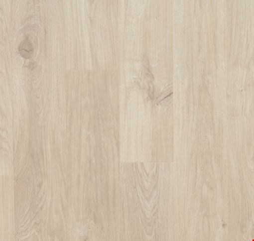 Mohawk Revwood Plus: Casita Terrace Nimbus Oak 8mm Waterproof Laminate CDL43-01
