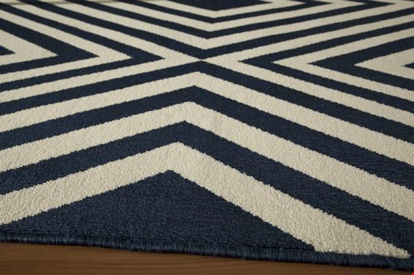 Momeni Baja (BAJA0BAJ-8NVY3B57) Rectangle 0'5" x 3'11" Area Rug
