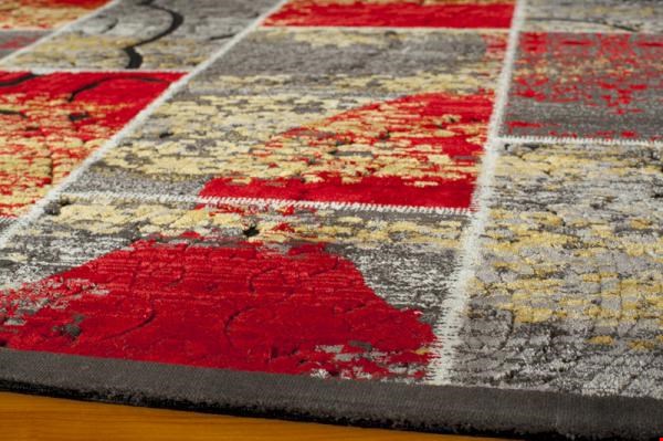 Momeni Vogue (VOGUEVG-01RED6793) Rectangle 0'7" x 6'7" Area Rug